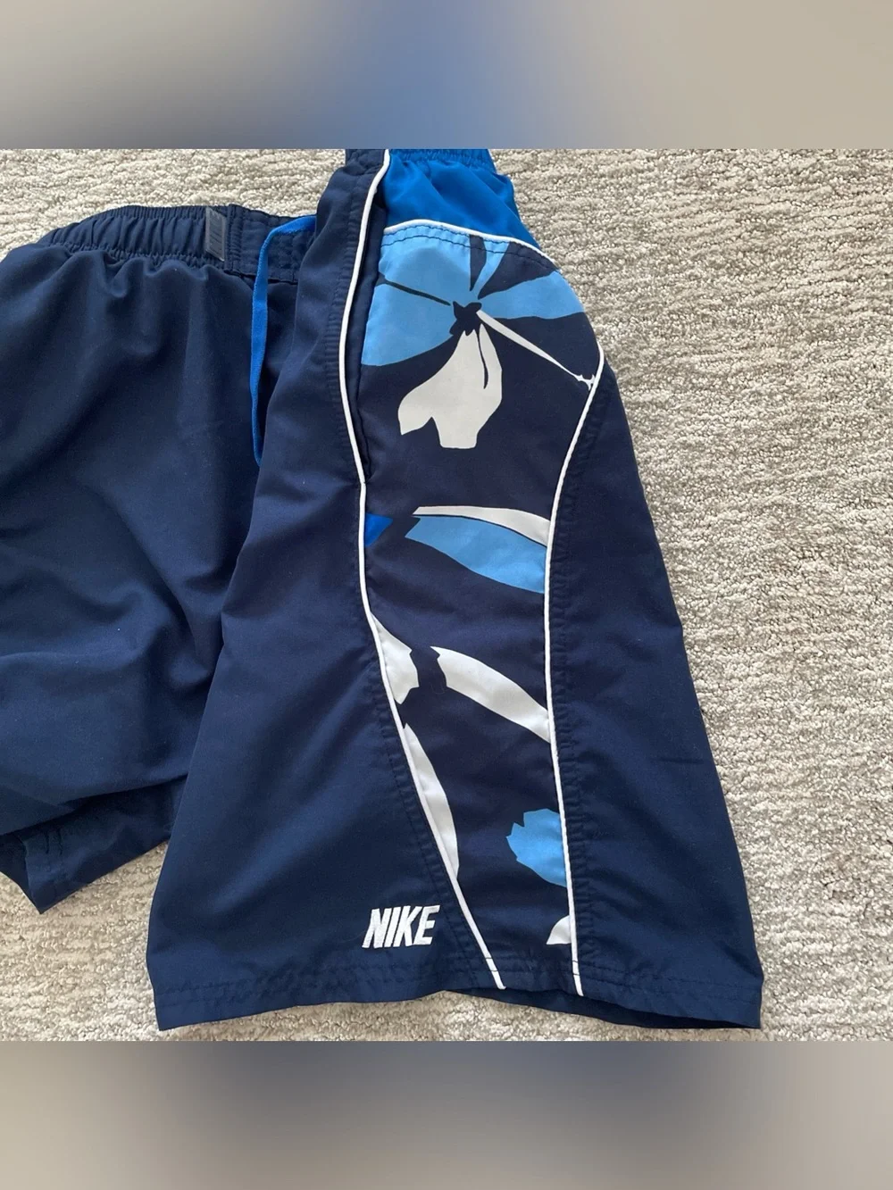 Nike Color Surge Stretch Swim Trunks Athletic Swimwear Blue Men’s Size Medium